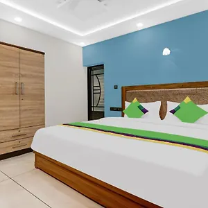 Hotel Treebo Pushpak Service
